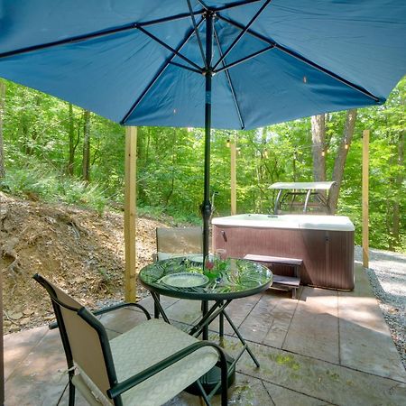 Tiny Home With Hot Tub By Mohican State Park! Loudonville Eksteriør bilde