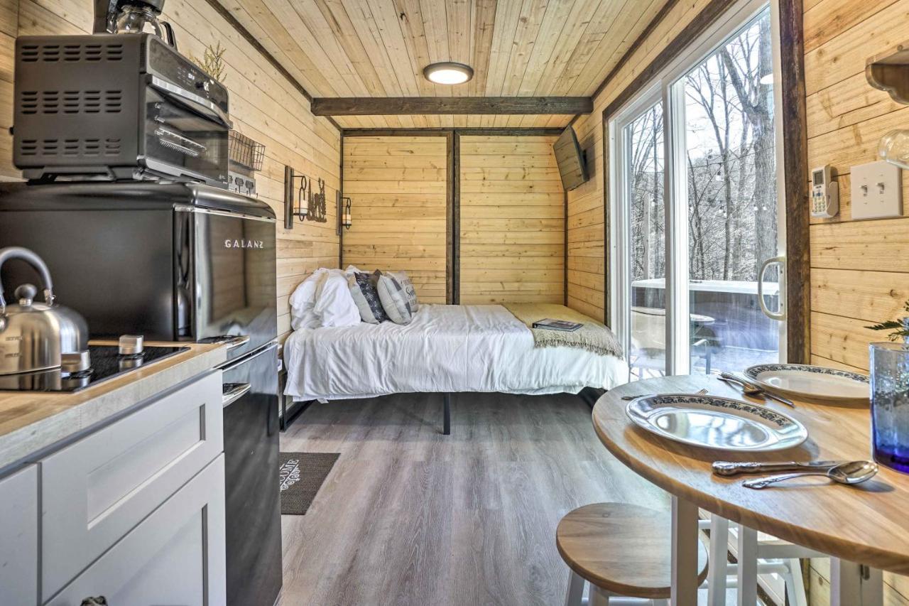 Tiny Home With Hot Tub By Mohican State Park! Loudonville Eksteriør bilde
