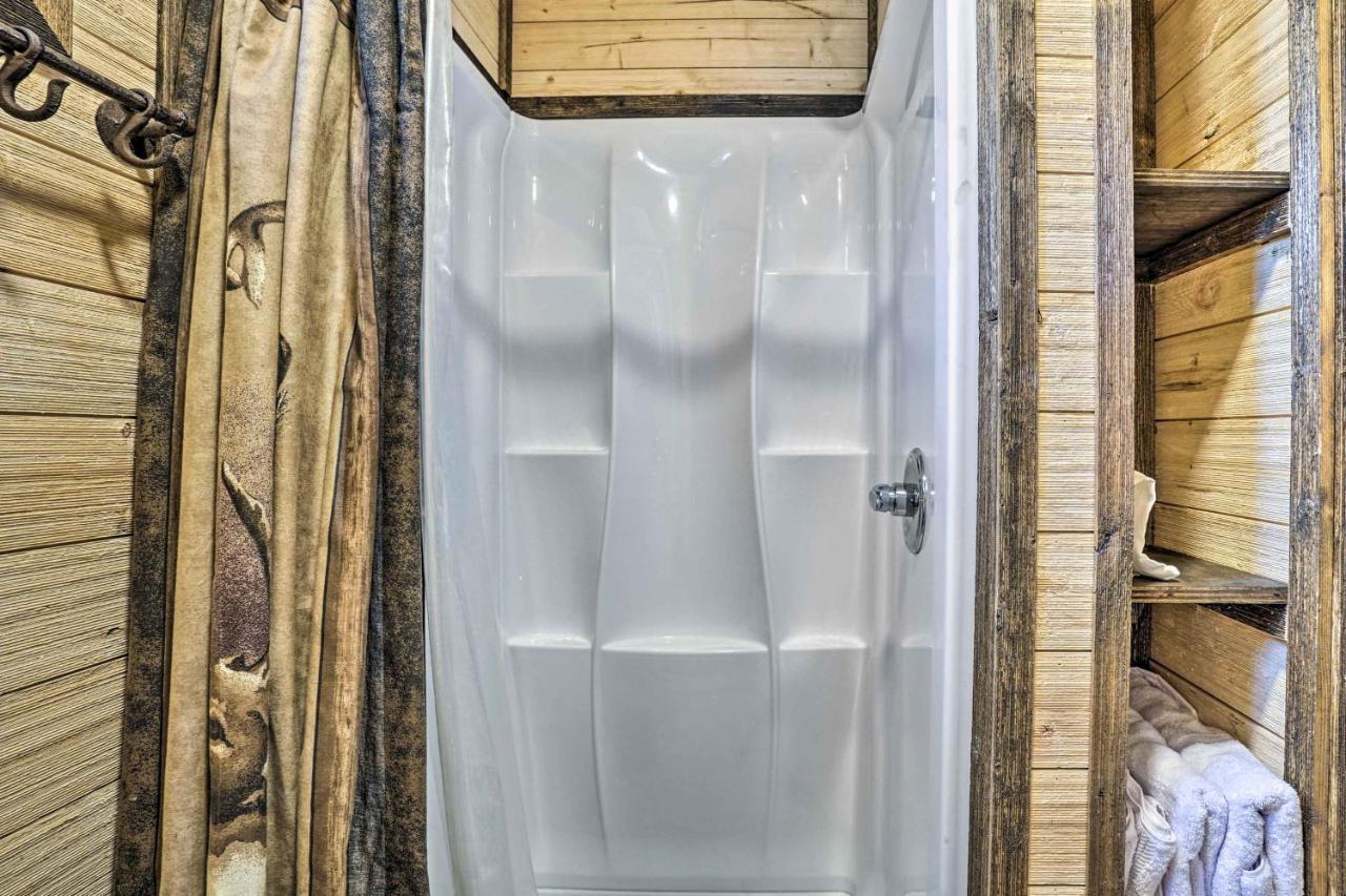 Tiny Home With Hot Tub By Mohican State Park! Loudonville Eksteriør bilde