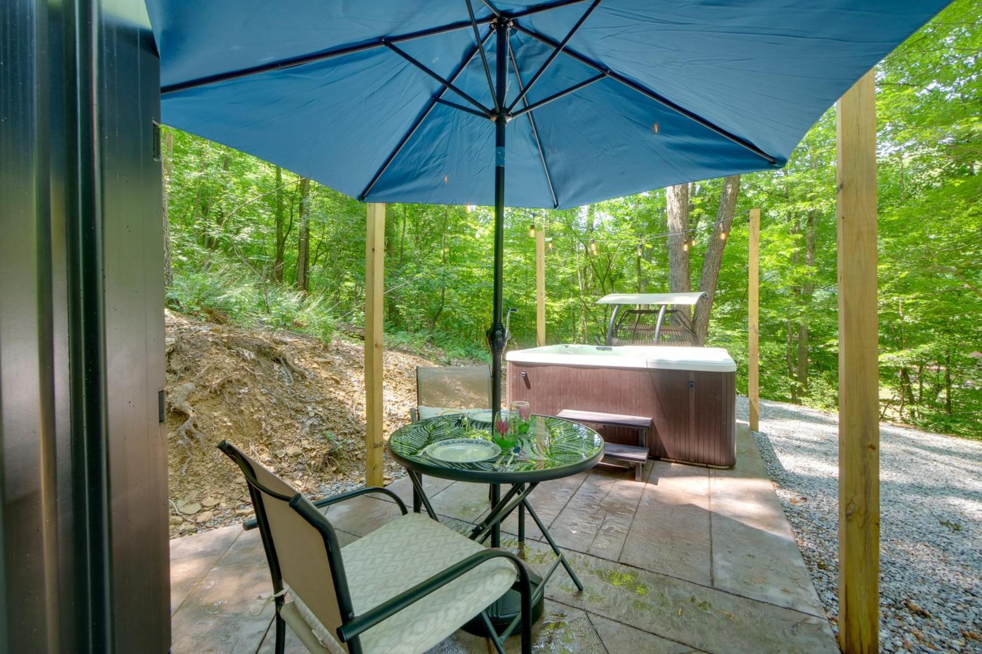 Tiny Home With Hot Tub By Mohican State Park! Loudonville Eksteriør bilde