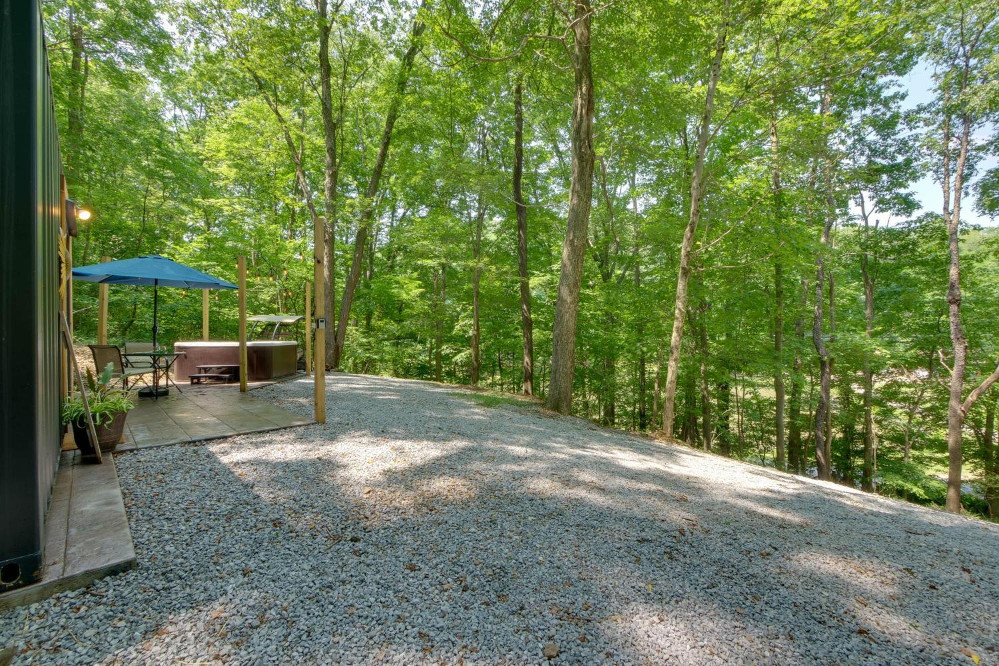 Tiny Home With Hot Tub By Mohican State Park! Loudonville Eksteriør bilde