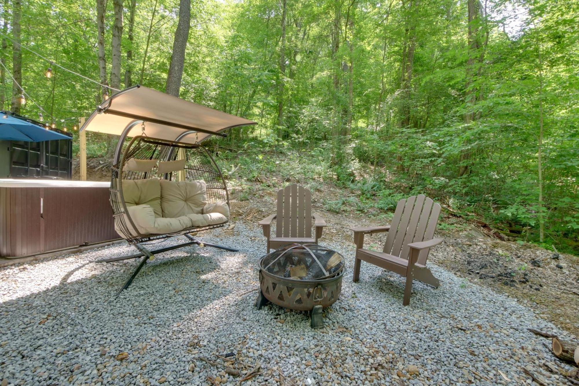 Tiny Home With Hot Tub By Mohican State Park! Loudonville Eksteriør bilde