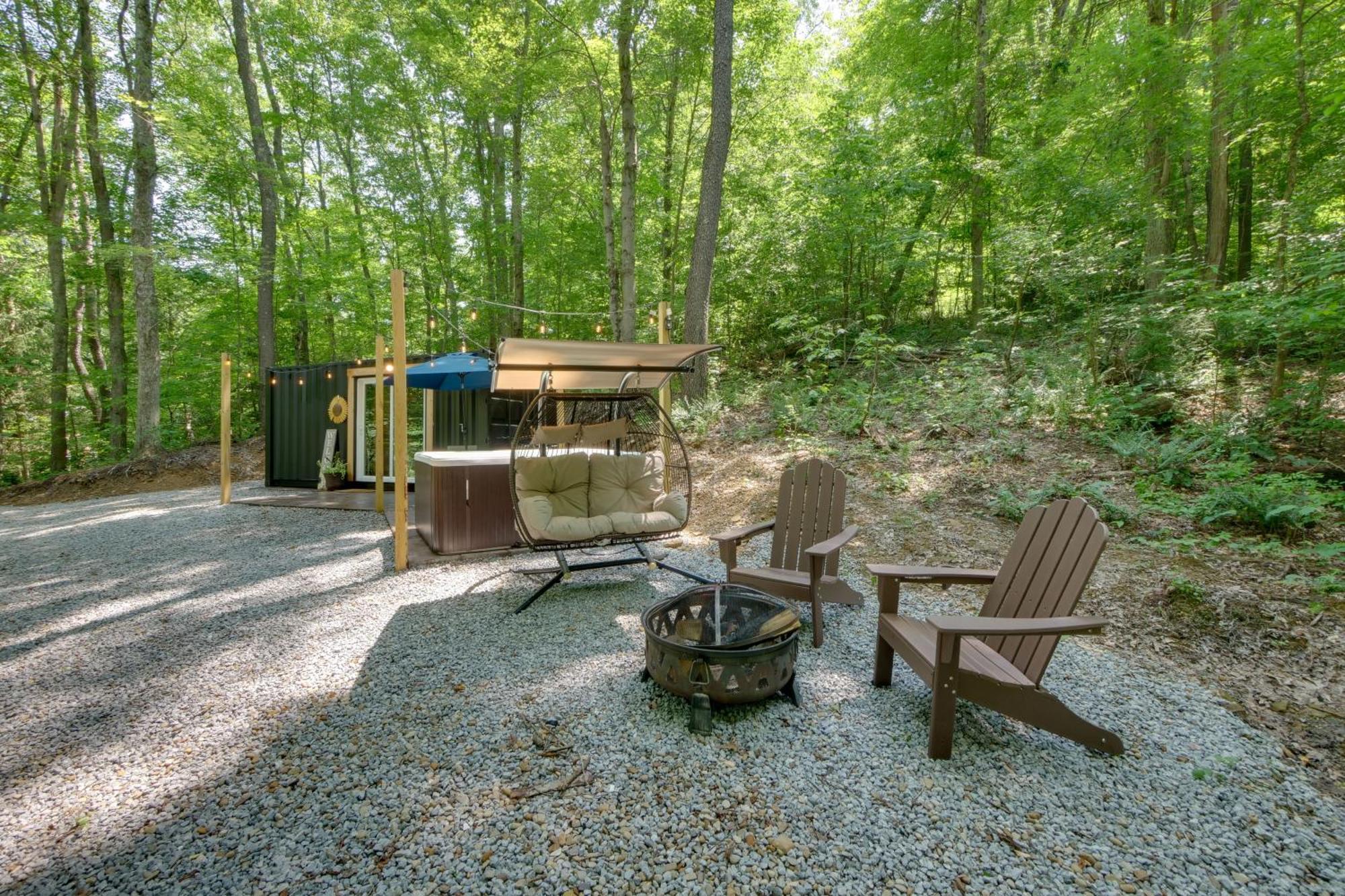 Tiny Home With Hot Tub By Mohican State Park! Loudonville Eksteriør bilde